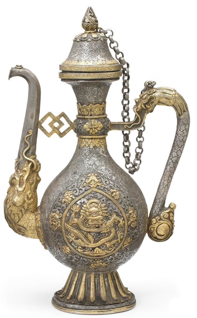 Сколько стоит восточный антиквариат в Москве