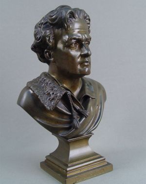 Бронзовые бюсты