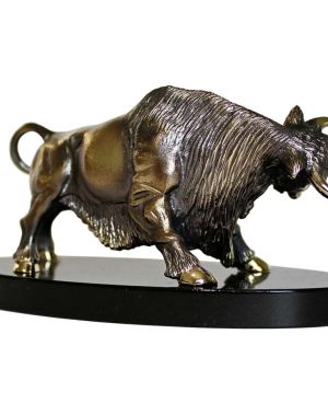 Бронзовые фигурки