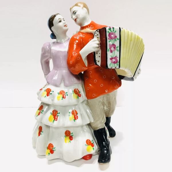 Фарфоровые статуэтки советского периода