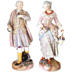 Статуэтки из Фарфора